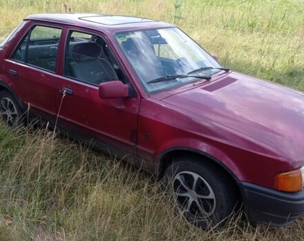 Красный Форд Орион, объемом двигателя 1 л и пробегом 2 тыс. км за 505 $, фото 4 на Automoto.ua