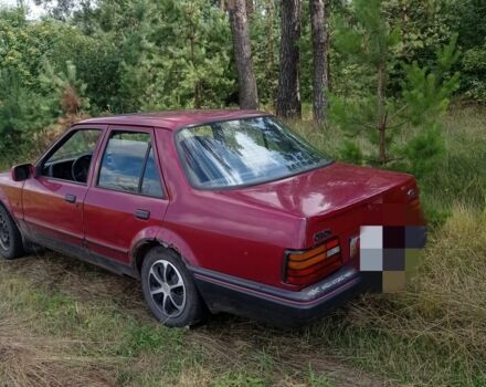 Красный Форд Орион, объемом двигателя 1 л и пробегом 2 тыс. км за 505 $, фото 2 на Automoto.ua