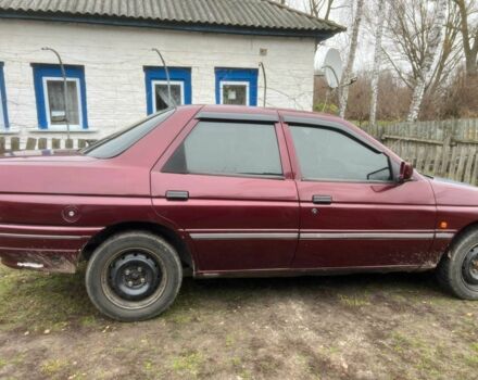 Красный Форд Орион, объемом двигателя 1.6 л и пробегом 97 тыс. км за 714 $, фото 1 на Automoto.ua