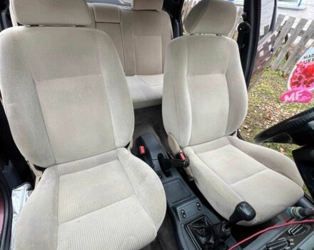 Красный Форд Орион, объемом двигателя 1.6 л и пробегом 97 тыс. км за 714 $, фото 5 на Automoto.ua