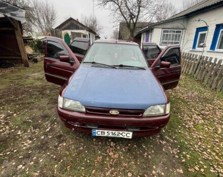 Красный Форд Орион, объемом двигателя 1.6 л и пробегом 97 тыс. км за 714 $, фото 4 на Automoto.ua