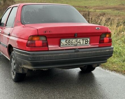 Форд Орион 1991 в Львове на Automoto.ua Красный Форд Орион, объемом двигателя 1.8 л и пробегом 500 тыс. км за 600 $, фото 2 на Automoto.ua