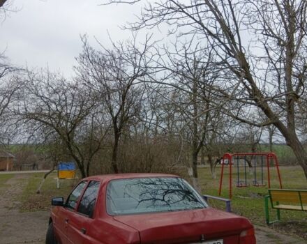 Красный Форд Орион, объемом двигателя 1.6 л и пробегом 800 тыс. км за 2000 $, фото 2 на Automoto.ua