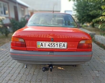 Красный Форд Орион, объемом двигателя 1.4 л и пробегом 341 тыс. км за 1000 $, фото 3 на Automoto.ua