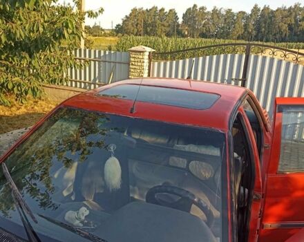 Красный Форд Орион, объемом двигателя 1.4 л и пробегом 341 тыс. км за 1000 $, фото 6 на Automoto.ua