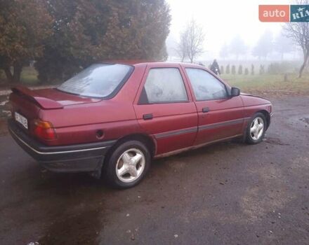 Красный Форд Орион, объемом двигателя 1.4 л и пробегом 365 тыс. км за 500 $, фото 6 на Automoto.ua
