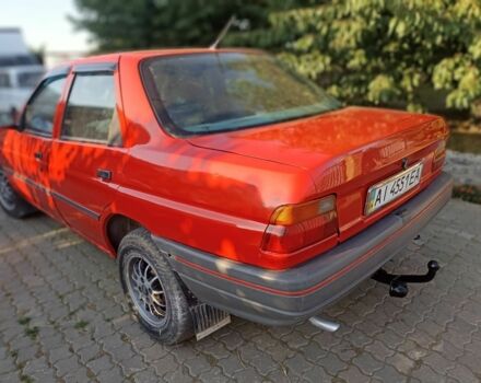 Красный Форд Орион, объемом двигателя 1.4 л и пробегом 341 тыс. км за 1000 $, фото 4 на Automoto.ua