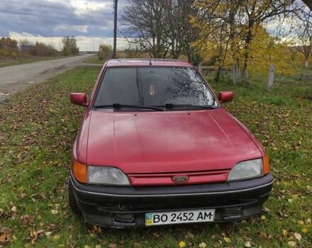 Красный Форд Орион, объемом двигателя 1.6 л и пробегом 300 тыс. км за 358 $, фото 4 на Automoto.ua
