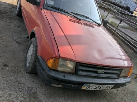 Форд Орион 1985 в Измаиле на Automoto.ua Красный Форд Орион, объемом двигателя 1.6 л и пробегом 165 тыс. км за 900 $, фото 1 на Automoto.ua