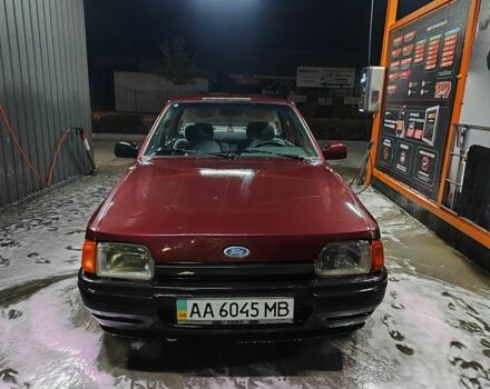 Красный Форд Орион, объемом двигателя 0 л и пробегом 450 тыс. км за 699 $, фото 1 на Automoto.ua