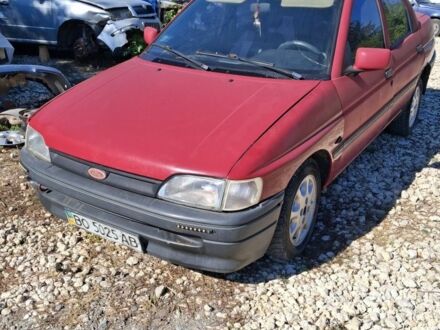 Форд Оріон 1991 у Лановцах на Automoto.ua Червоний Форд Оріон, об'ємом двигуна 1.4 л та пробігом 300 тис. км за 850 $, фото 1 на Automoto.ua