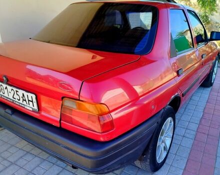 Форд Орион, объемом двигателя 1.8 л и пробегом 0 тыс. км за 1100 $, фото 5 на Automoto.ua