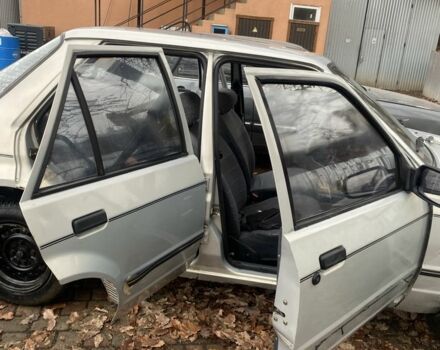 Сірий Форд Оріон, об'ємом двигуна 1.4 л та пробігом 3 тис. км за 750 $, фото 2 на Automoto.ua