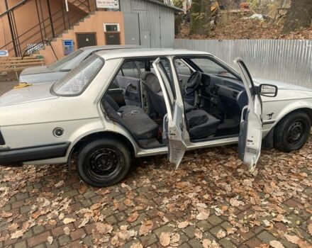 Сірий Форд Оріон, об'ємом двигуна 1.4 л та пробігом 3 тис. км за 750 $, фото 3 на Automoto.ua