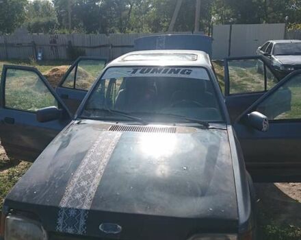 Серый Форд Орион, объемом двигателя 0 л и пробегом 100 тыс. км за 472 $, фото 5 на Automoto.ua