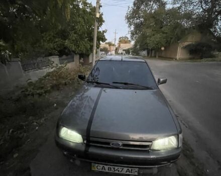 Серый Форд Орион, объемом двигателя 1.6 л и пробегом 3 тыс. км за 599 $, фото 5 на Automoto.ua