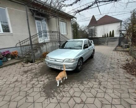 Серый Форд Орион, объемом двигателя 0 л и пробегом 350 тыс. км за 1500 $, фото 3 на Automoto.ua