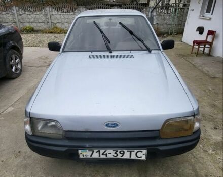 Серый Форд Орион, объемом двигателя 1.6 л и пробегом 45 тыс. км за 750 $, фото 1 на Automoto.ua