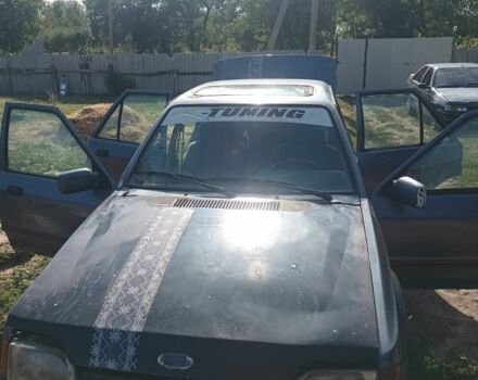 Серый Форд Орион, объемом двигателя 0 л и пробегом 1 тыс. км за 473 $, фото 1 на Automoto.ua