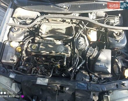 Синий Форд Орион, объемом двигателя 1.8 л и пробегом 392 тыс. км за 850 $, фото 4 на Automoto.ua