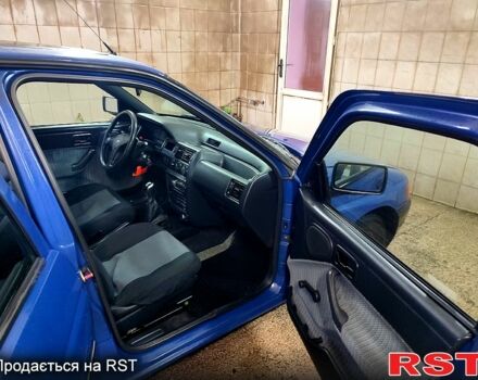 Синий Форд Орион, объемом двигателя 1.6 л и пробегом 97 тыс. км за 1350 $, фото 4 на Automoto.ua