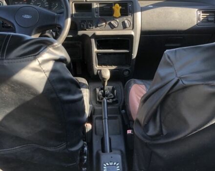 Синий Форд Орион, объемом двигателя 1.4 л и пробегом 1 тыс. км за 650 $, фото 4 на Automoto.ua