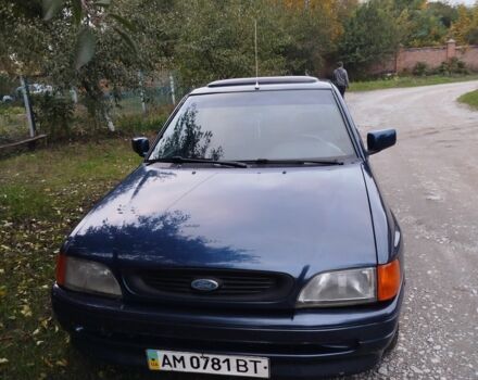 Синий Форд Орион, объемом двигателя 1.6 л и пробегом 10 тыс. км за 1307 $, фото 7 на Automoto.ua