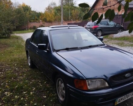 Синий Форд Орион, объемом двигателя 1.6 л и пробегом 10 тыс. км за 1307 $, фото 2 на Automoto.ua