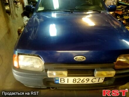 Форд Оріон 1987 у Карловке на Automoto.ua Синій Форд Оріон, об'ємом двигуна 1.4 л та пробігом 250 тис. км за 1000 $, фото 1 на Automoto.ua