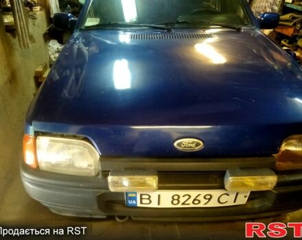 Синій Форд Оріон, об'ємом двигуна 1.4 л та пробігом 250 тис. км за 1000 $, фото 1 на Automoto.ua
