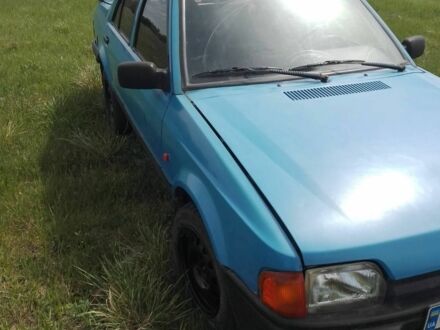Форд Оріон 1989 у Корюковке на Automoto.ua Синій Форд Оріон, об'ємом двигуна 1.4 л та пробігом 150 тис. км за 850 $, фото 1 на Automoto.ua