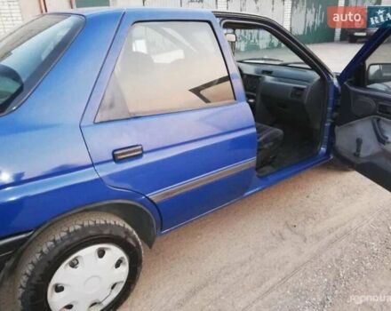 Синий Форд Орион, объемом двигателя 1.4 л и пробегом 314 тыс. км за 1200 $, фото 1 на Automoto.ua