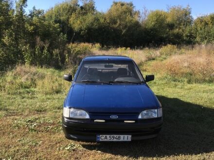 Синий Форд Орион, объемом двигателя 1.4 л и пробегом 1 тыс. км за 650 $, фото 1 на Automoto.ua
