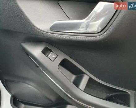 Білий Форд Пума, об'ємом двигуна 1 л та пробігом 114 тис. км за 12999 $, фото 54 на Automoto.ua