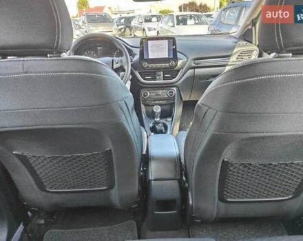 Черный Форд Пума, объемом двигателя 1.7 л и пробегом 60 тыс. км за 15500 $, фото 15 на Automoto.ua