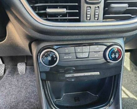 Черный Форд Пума, объемом двигателя 1.7 л и пробегом 60 тыс. км за 13500 $, фото 11 на Automoto.ua