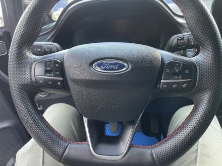 Черный Форд Пума, объемом двигателя 1 л и пробегом 130 тыс. км за 19000 $, фото 1 на Automoto.ua