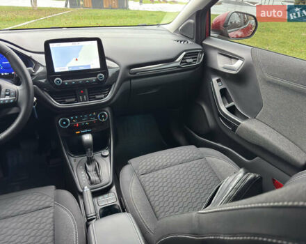 Червоний Форд Пума, об'ємом двигуна 1 л та пробігом 20 тис. км за 19500 $, фото 41 на Automoto.ua