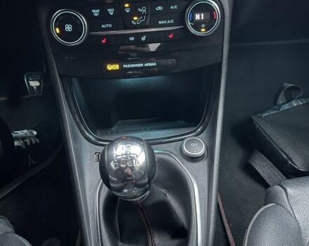 Сірий Форд Пума, об'ємом двигуна 1 л та пробігом 140 тис. км за 5500 $, фото 23 на Automoto.ua