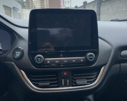 Сірий Форд Пума, об'ємом двигуна 1 л та пробігом 140 тис. км за 5500 $, фото 15 на Automoto.ua