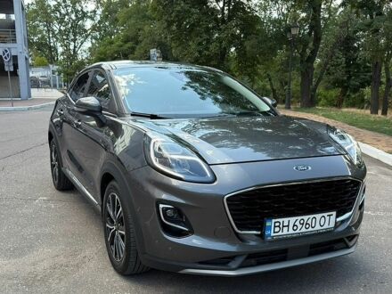Сірий Форд Пума, об'ємом двигуна 1 л та пробігом 64 тис. км за 17200 $, фото 1 на Automoto.ua