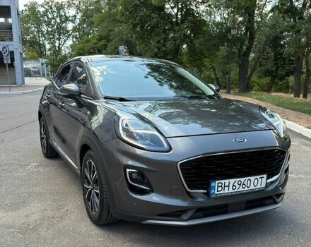Серый Форд Пума, объемом двигателя 1 л и пробегом 64 тыс. км за 16900 $, фото 1 на Automoto.ua