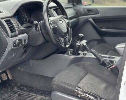 Белый Форд Рейнджер, объемом двигателя 2.2 л и пробегом 350 тыс. км за 17800 $, фото 12 на Automoto.ua