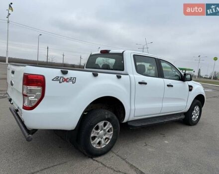 Белый Форд Рейнджер, объемом двигателя 2.2 л и пробегом 350 тыс. км за 17800 $, фото 3 на Automoto.ua