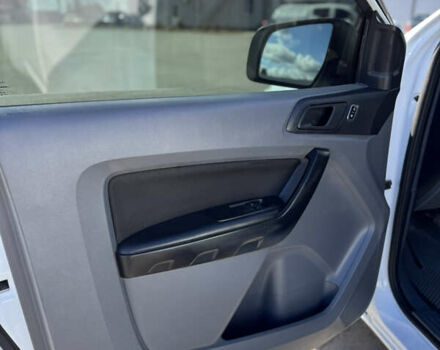 Белый Форд Рейнджер, объемом двигателя 2.2 л и пробегом 318 тыс. км за 15200 $, фото 8 на Automoto.ua