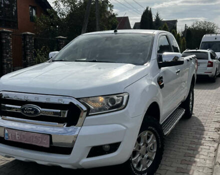 Білий Форд Рейнджер, об'ємом двигуна 2.2 л та пробігом 201 тис. км за 15000 $, фото 5 на Automoto.ua