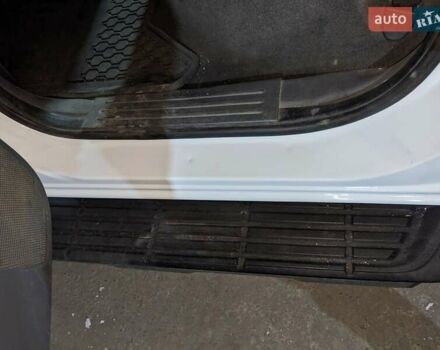 Белый Форд Рейнджер, объемом двигателя 2.2 л и пробегом 227 тыс. км за 17000 $, фото 20 на Automoto.ua