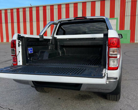 Белый Форд Рейнджер, объемом двигателя 2 л и пробегом 165 тыс. км за 32000 $, фото 6 на Automoto.ua