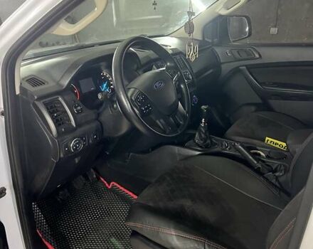 Белый Форд Рейнджер, объемом двигателя 2 л и пробегом 178 тыс. км за 24000 $, фото 6 на Automoto.ua