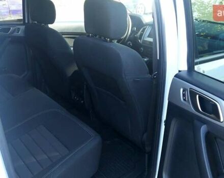 Белый Форд Рейнджер, объемом двигателя 2.3 л и пробегом 63 тыс. км за 29000 $, фото 7 на Automoto.ua